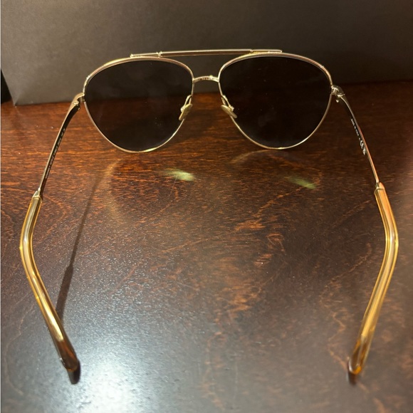 CHANEL aviator sunglasses - Picture 4 of 7